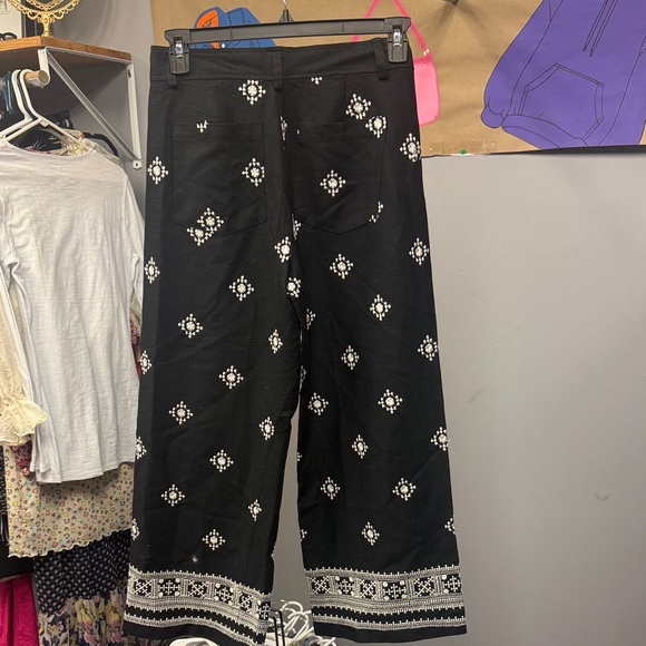 Elie Tahari Black Lined Garment with Label Detail - Picture 3 of 3